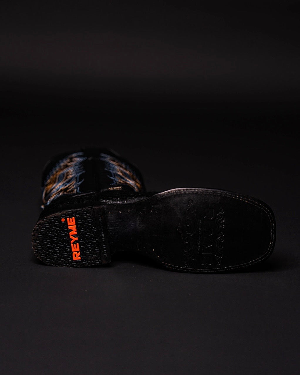 REYME CAIMAN HORNBACK BLACK 077
