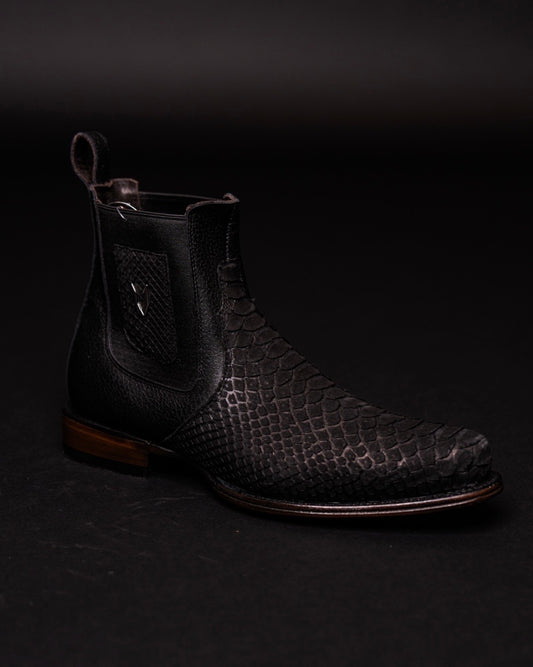 VESTIGIUM BOTIN PYTHON NEGRO MILAN ROUND TOE