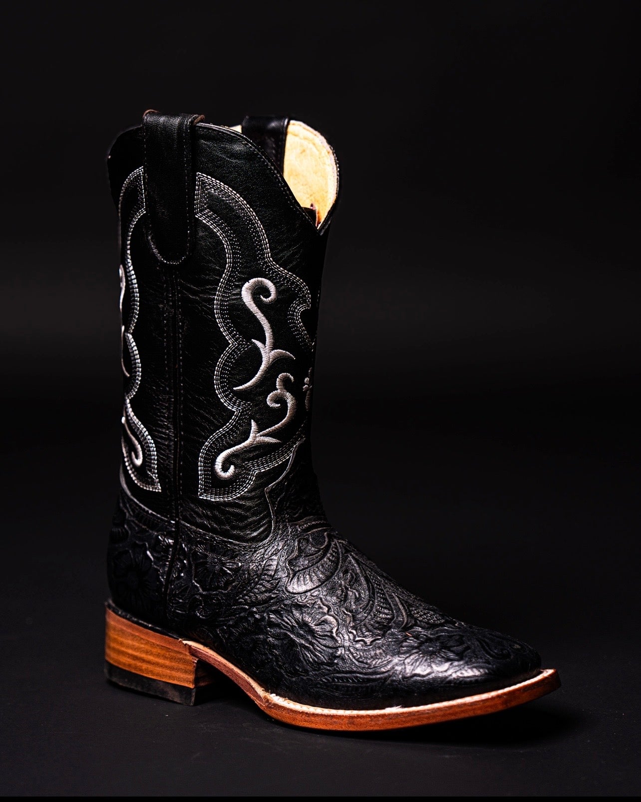 POTRILLO NEGRO CINCELADA 408