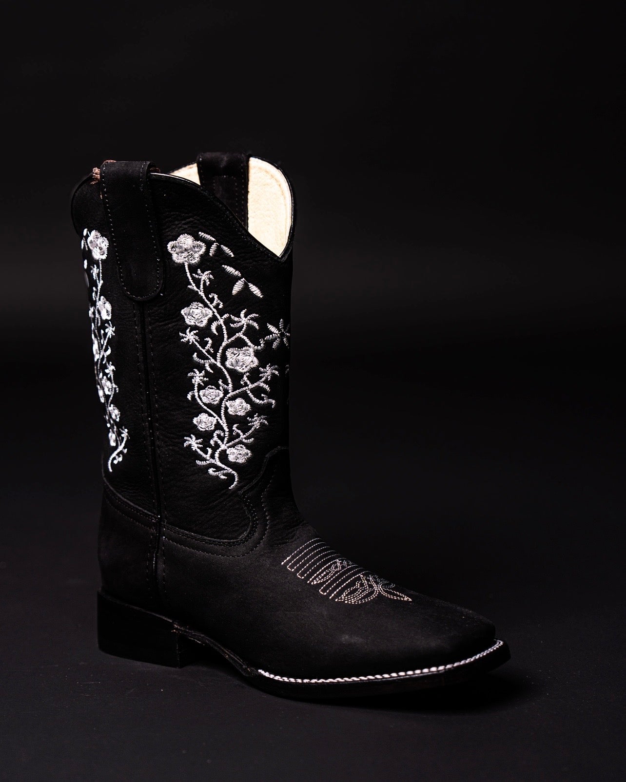 POTRILLO BLACK FLOWERS 416