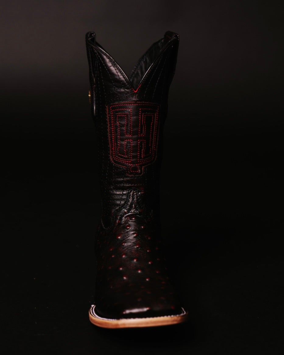 HOMETOWN OSTRICH BLACK CHERRY