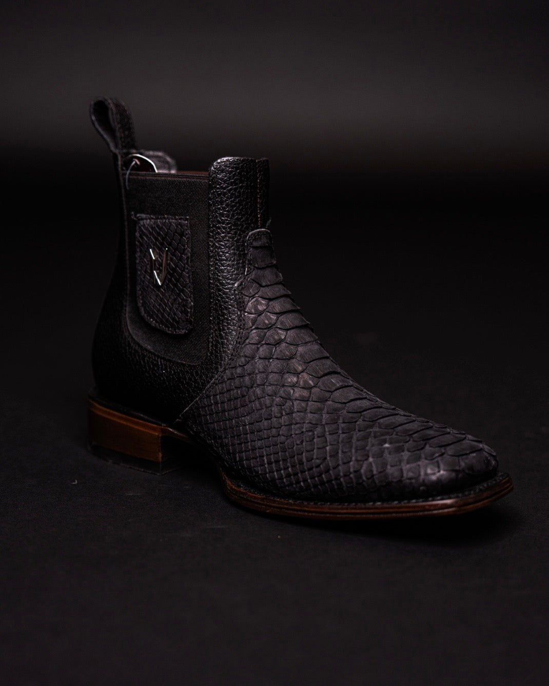VESTIGIUM BOTIN PYTHON BLACK SQUARE TOE