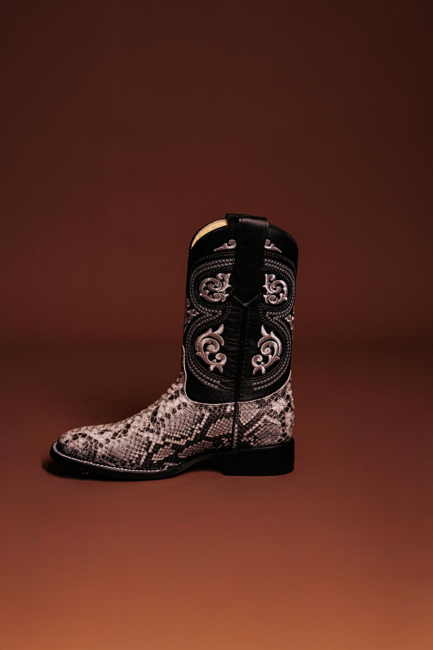 POTRILLO MENS 911 PYTHON NATURAL