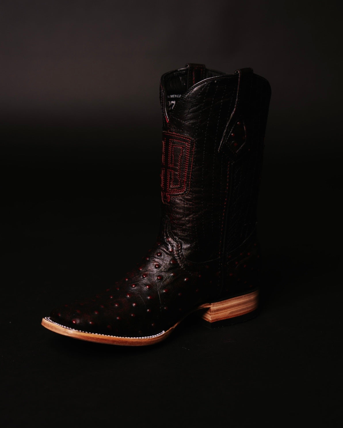 HOMETOWN OSTRICH BLACK CHERRY