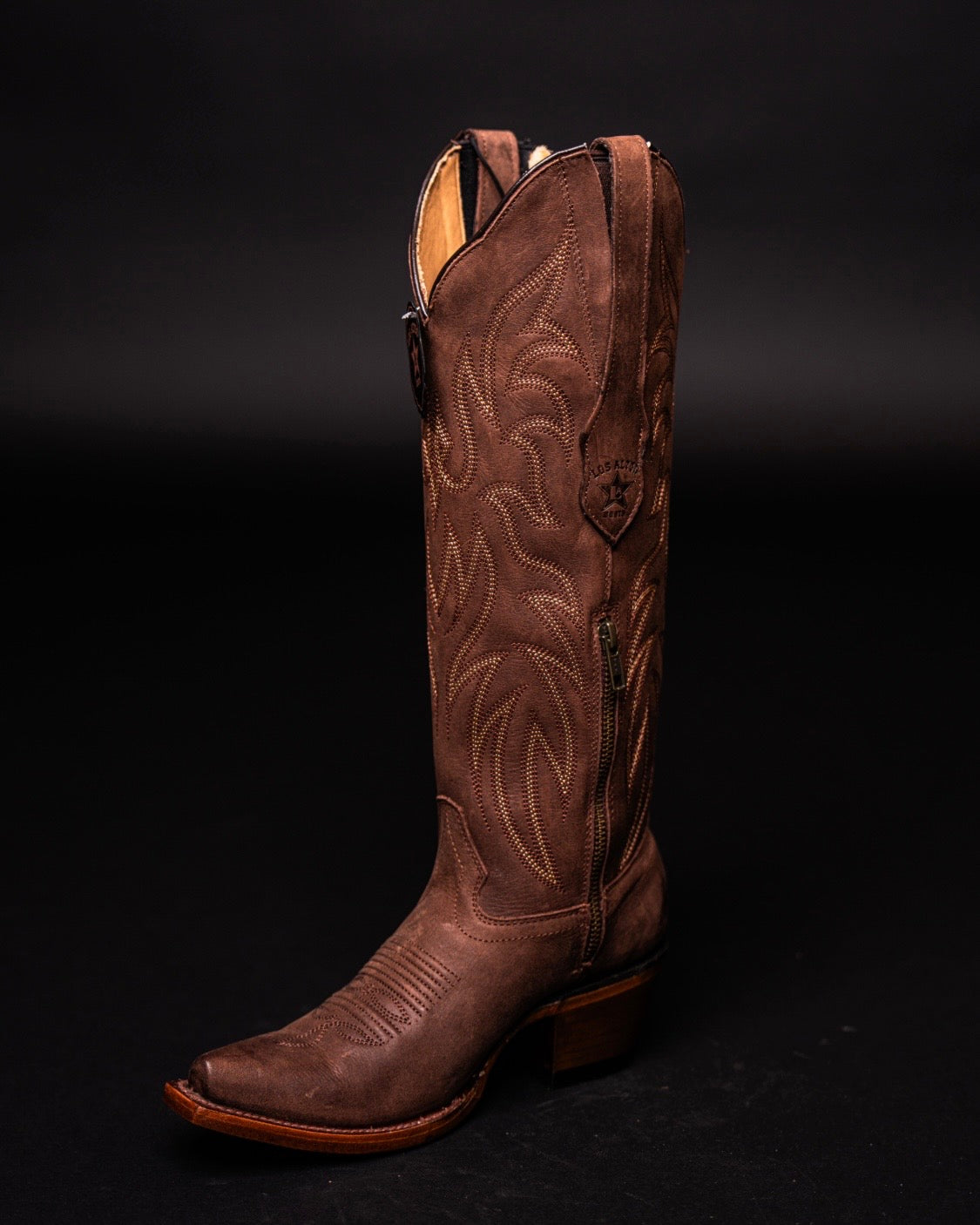 LOS ALTOS TALL BROWN SNIP TOE