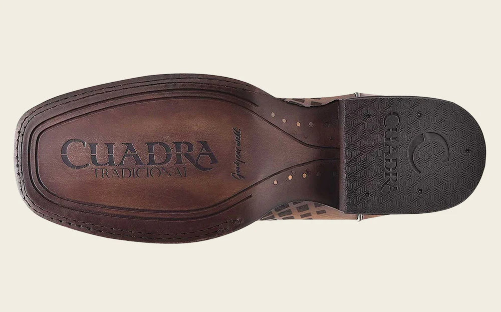 CUADRA ENGRAVED HONEY LEATHER WESTERN BOOT