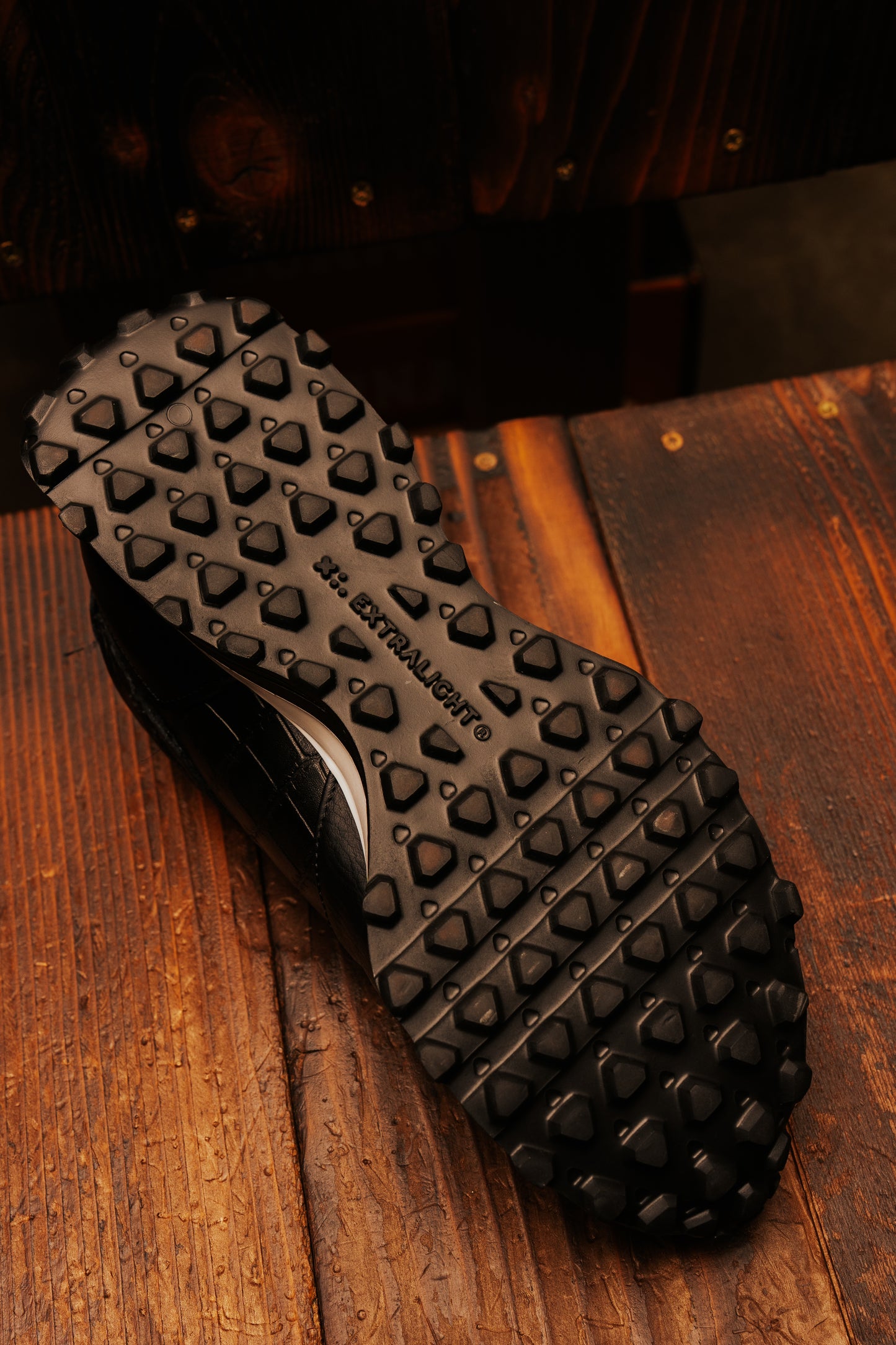 CAIMAN PRINTED BLACK MENS SNEAKER