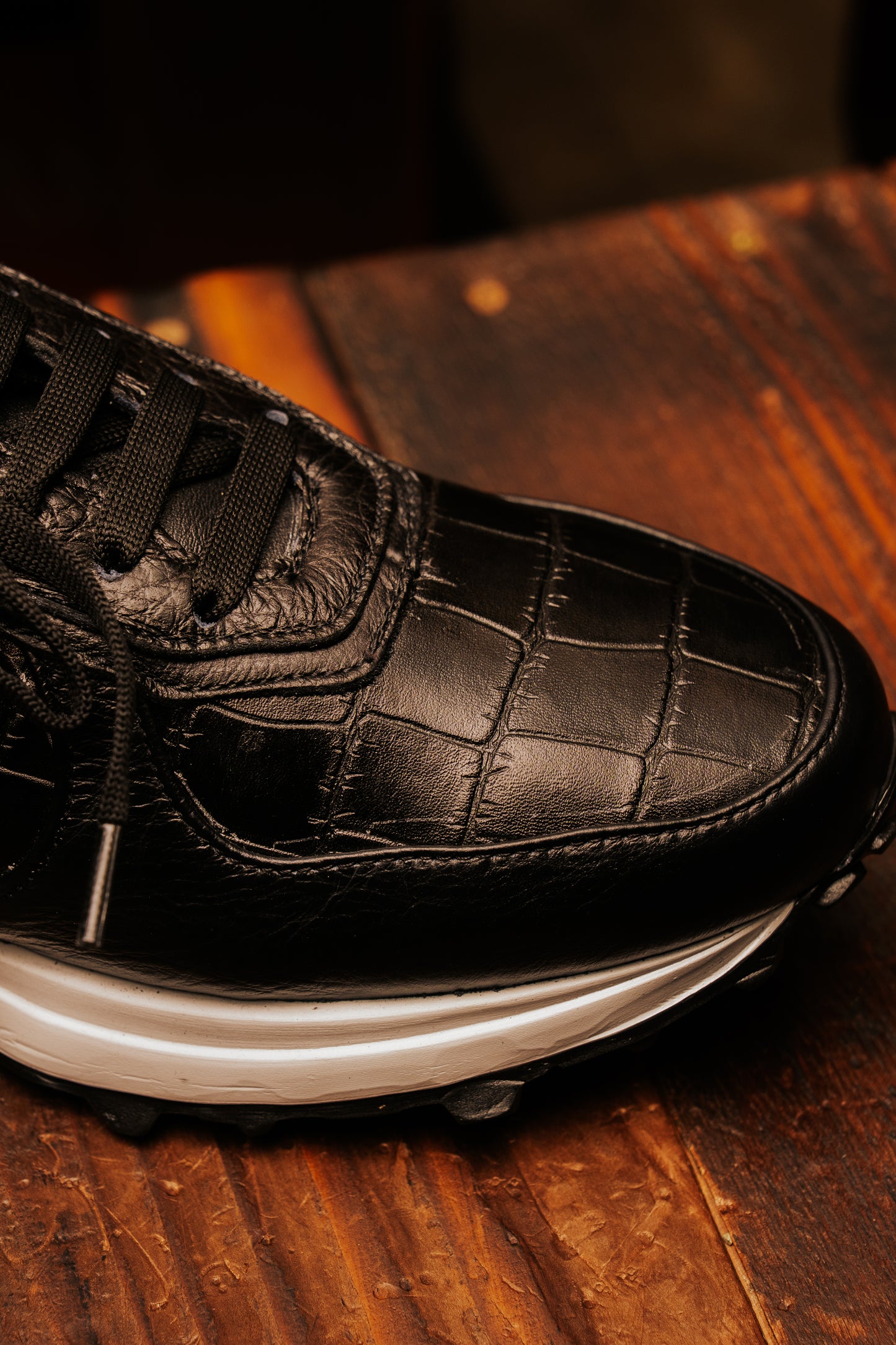 CAIMAN PRINTED BLACK MENS SNEAKER